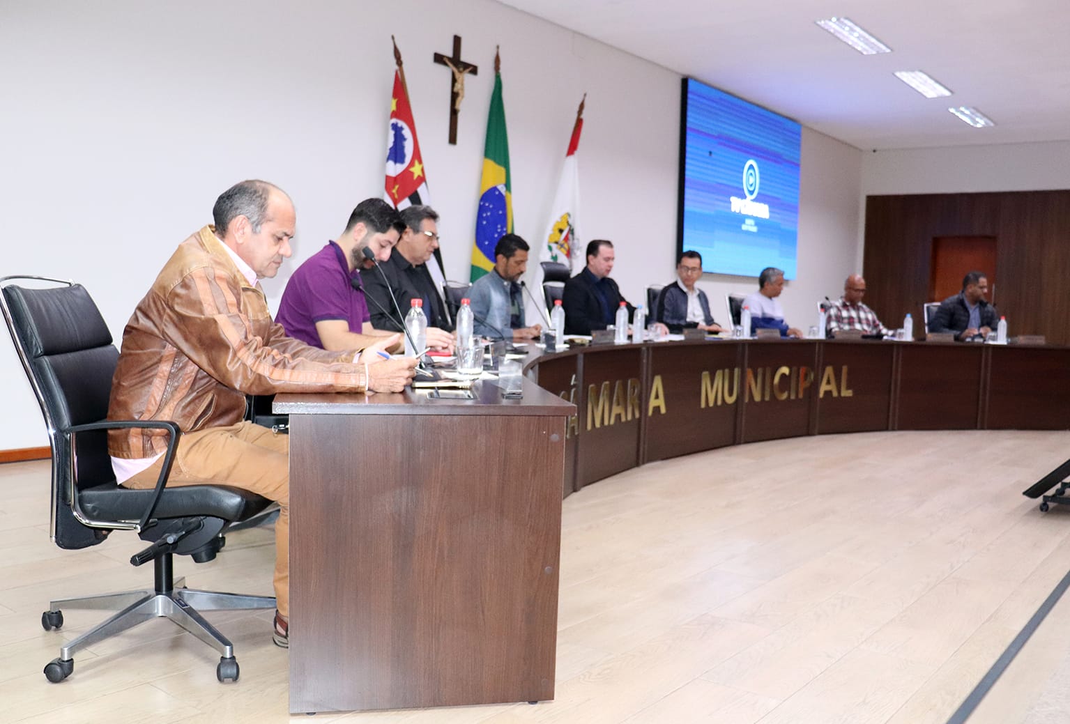 Com a aprovação da LDO, o poder executivo tem até o dia 30 de setembro para encaminhar à Câmara a Lei Orçamentária Anual (LOA)
