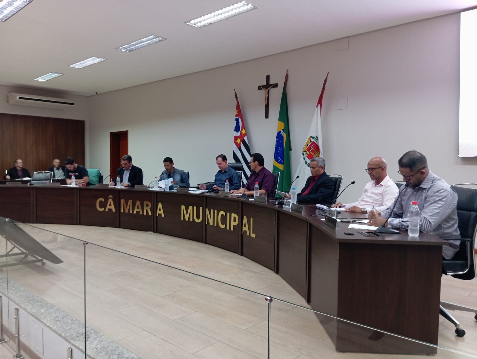 Em recesso desde o dia 31 de junho, vereadores devem analisar prorrogação do Plano Municipal de Educação vigente somente no dia 4 de agosto, quando retomam as atividades legislativas