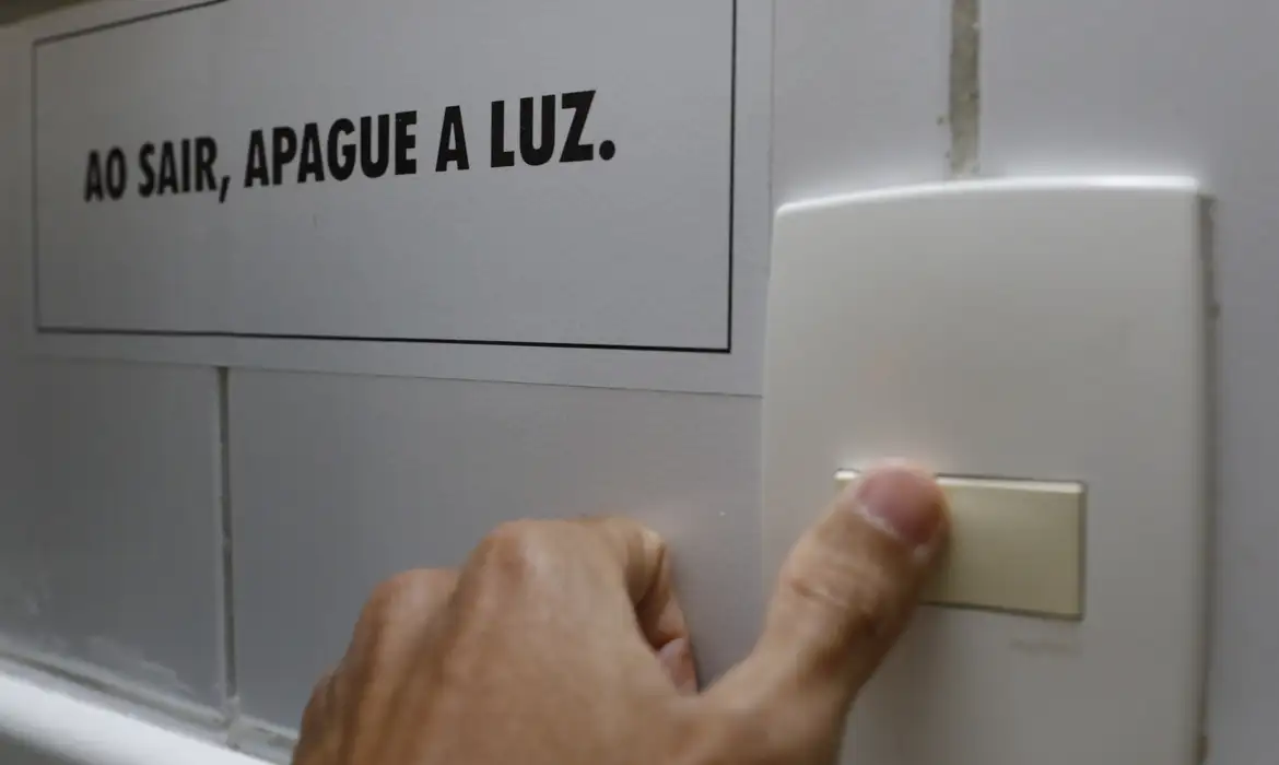 A Tarifa Social é concedida automaticamente às famílias que têm direito. Foto: Fernão Frazão/Agência Brasil
