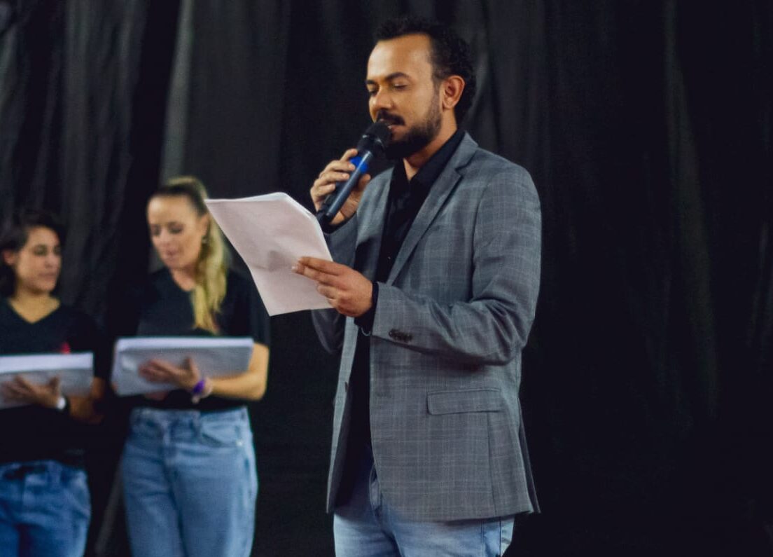 O secretário de Cultura, Lázaro Maciel, pediu exoneração do cargo no dia 28 de julho. Segundo diretora da pasta, Paloma Reis, prefeito Gino deve pensar em substituto somente depois das festividades do aniversário de 77 anos da cidade