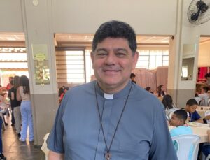 O pároco da Matriz São Joaquim e Santa Gertrudes Padre Paulo