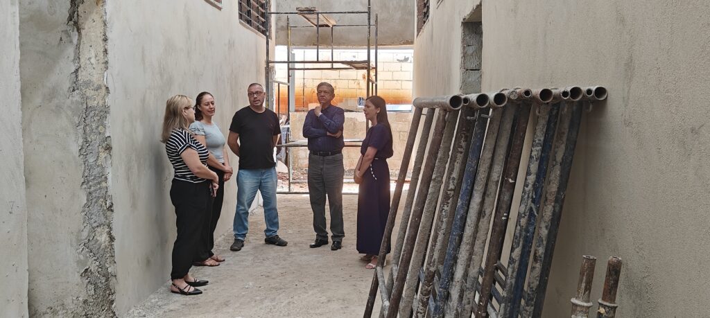 Todas as escolas da rede municipal passam por manutenções preventivas e algumas unidades recebem reformas de maior porte e ampliação de salas