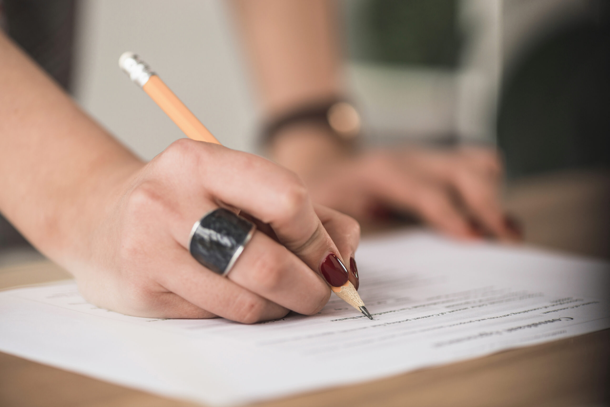 Os interessados no EJA devem realizar a inscrição presencialmente na unidade escolar até o dia 4 de fevereiro de 2026