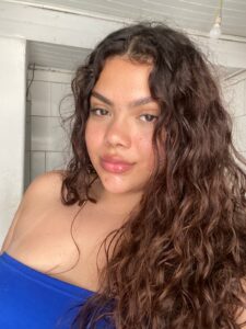 Clara Camila da Silva foi aprovada em Comércio Exterior na Einstein Limeira