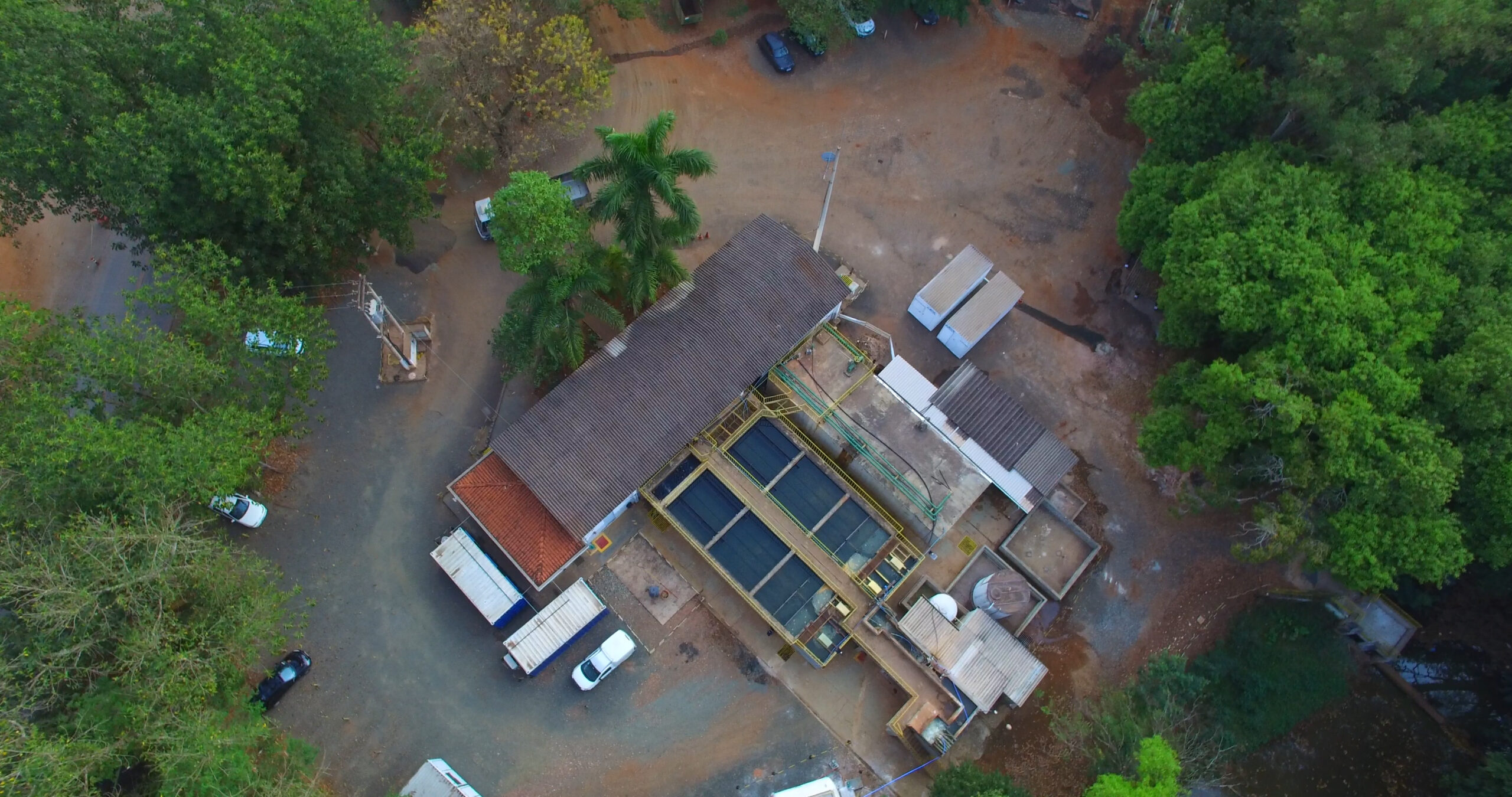 Durante os trabalhos, a operação da ETA será mantida com o uso de um gerador de energia, com o objetivo de evitar impactos no abastecimento da cidade