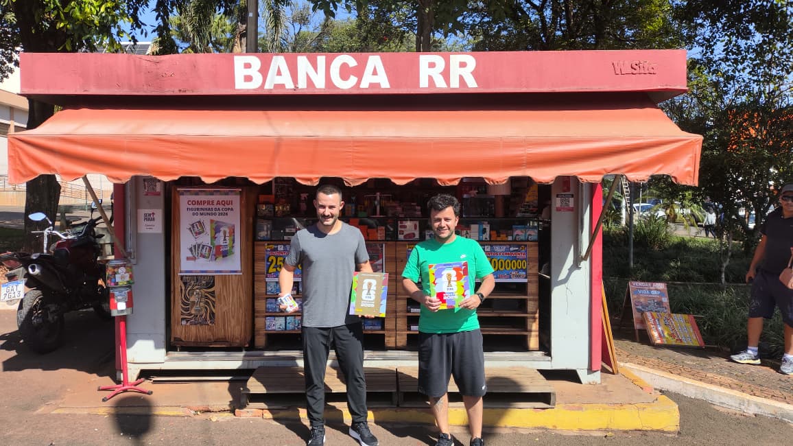 A troca de figurinhas da Banca RR acontece das 8 às 12 horas, no próprio estabelecimento, localizado na Praça da Matriz, no Centro da cidade