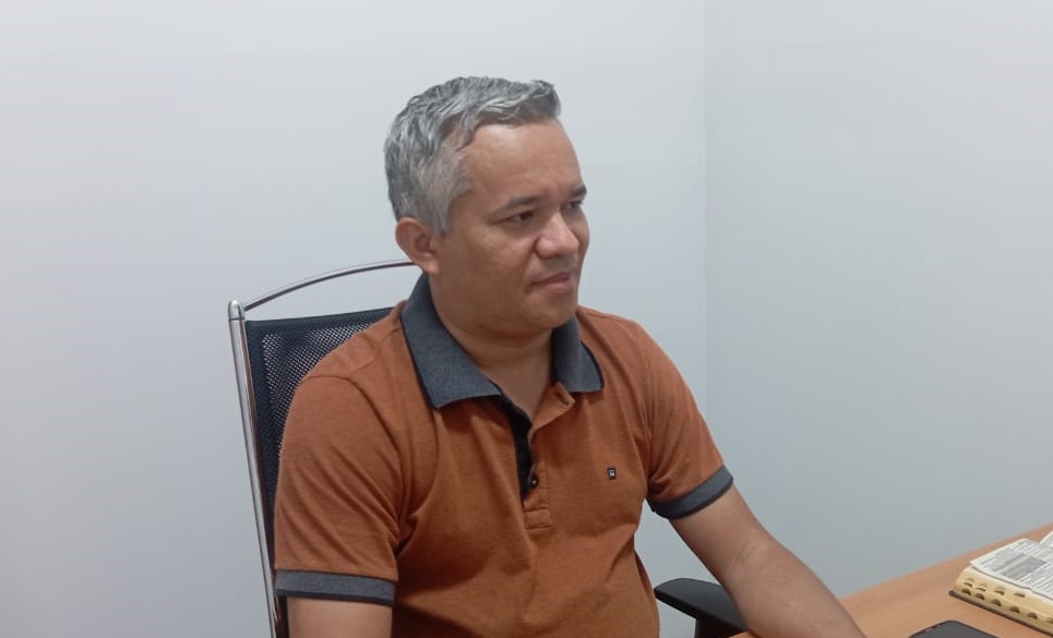 parlamentar aponta que a demora no acesso às consultas com fonoaudiólogos compromete o desenvolvimento e a qualidade de vida dos pacientes