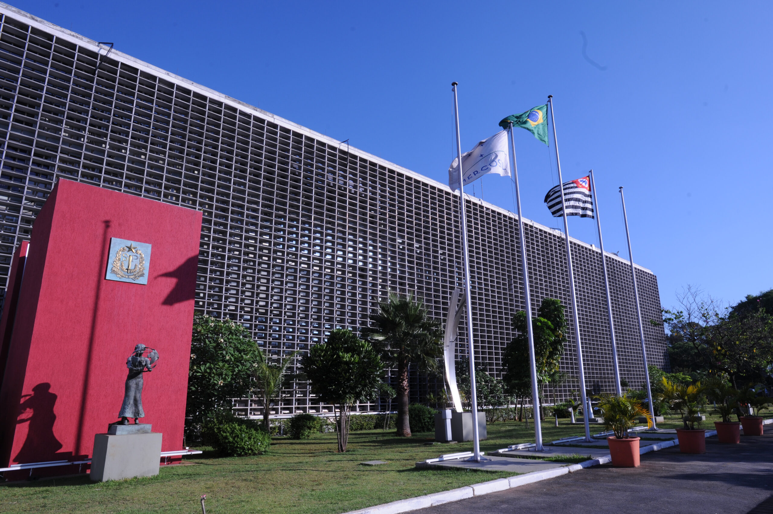 Foram eleitos 94 deputados estaduais para a Assembleia Legislativa paulista